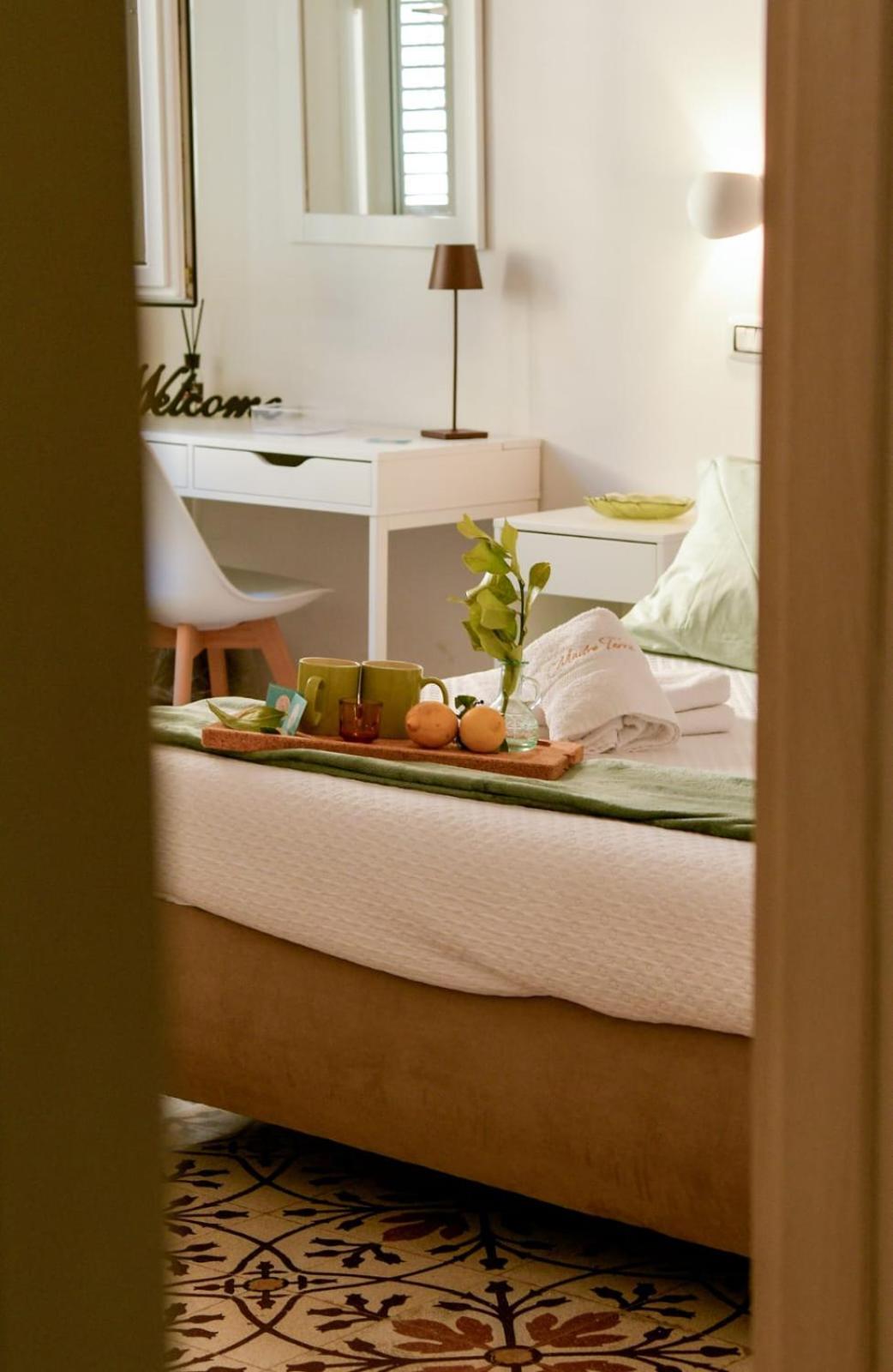 Madre Terra Apartment & Rooms Terrasini Kültér fotó